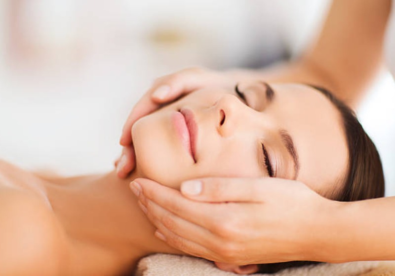 Clean-Up-Nishaaz-Bridal-Palace-The-Best-Beauty-Parlor
